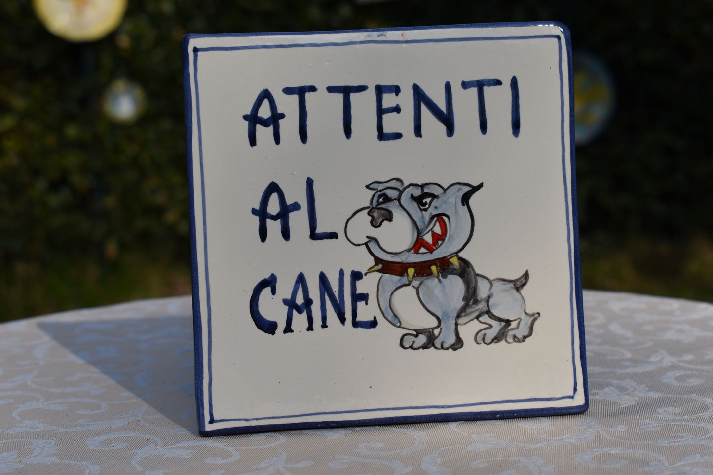 Piastrella in ceramica per cani