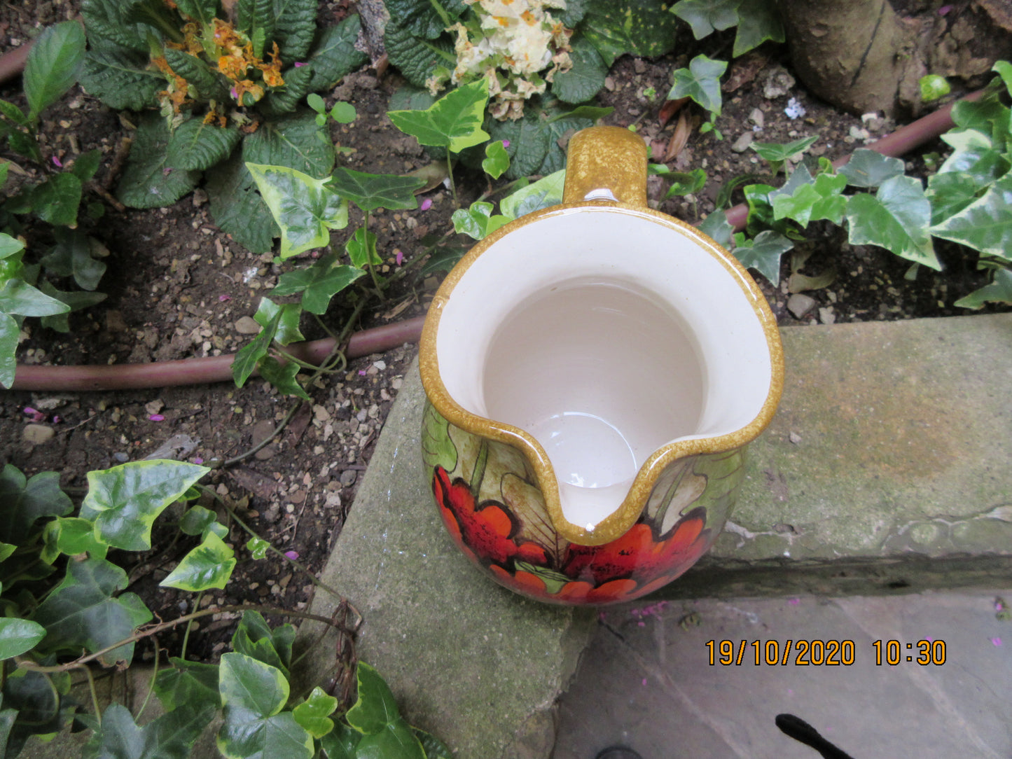 brocca in ceramica