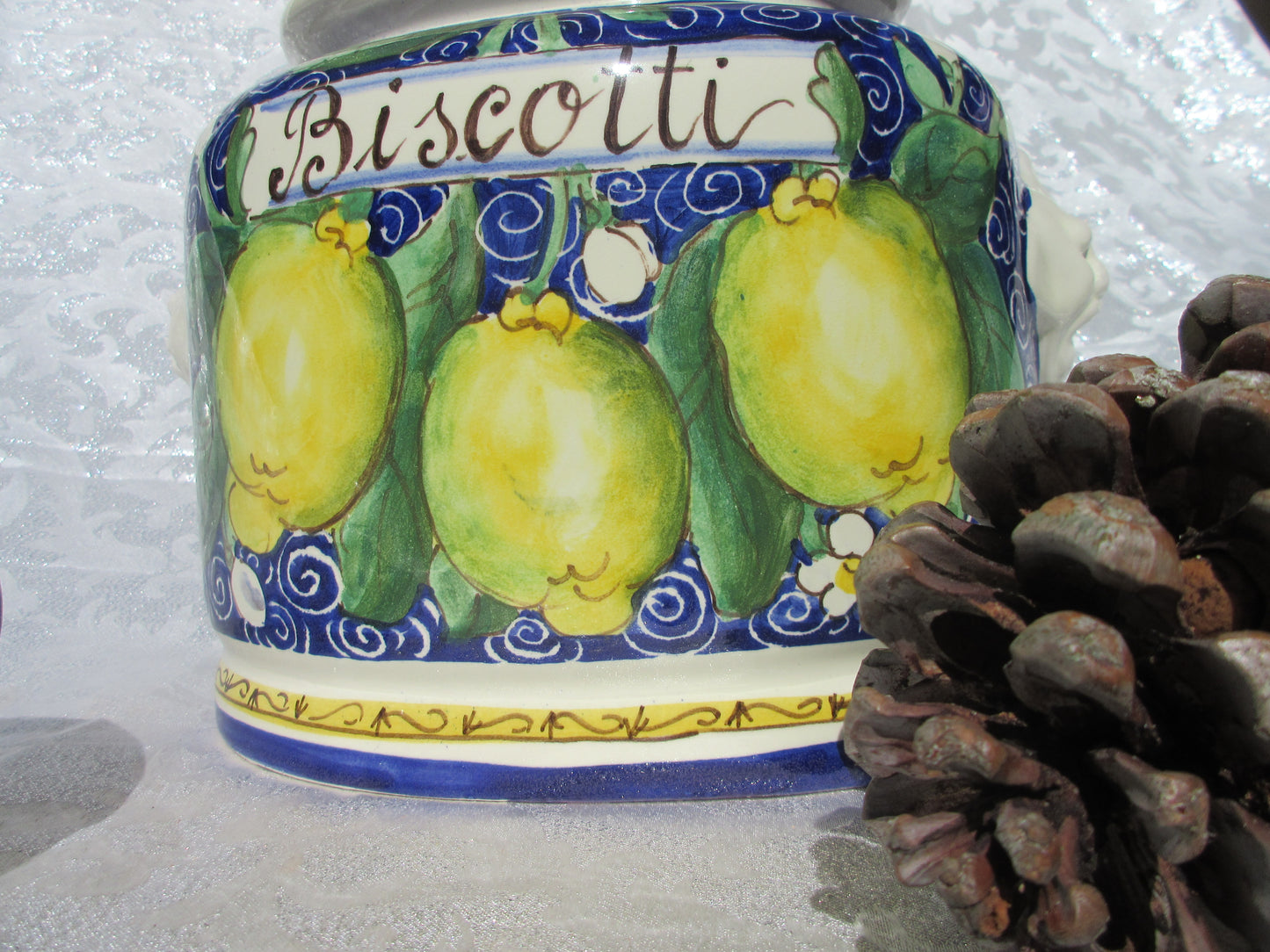 ceramic cookie box