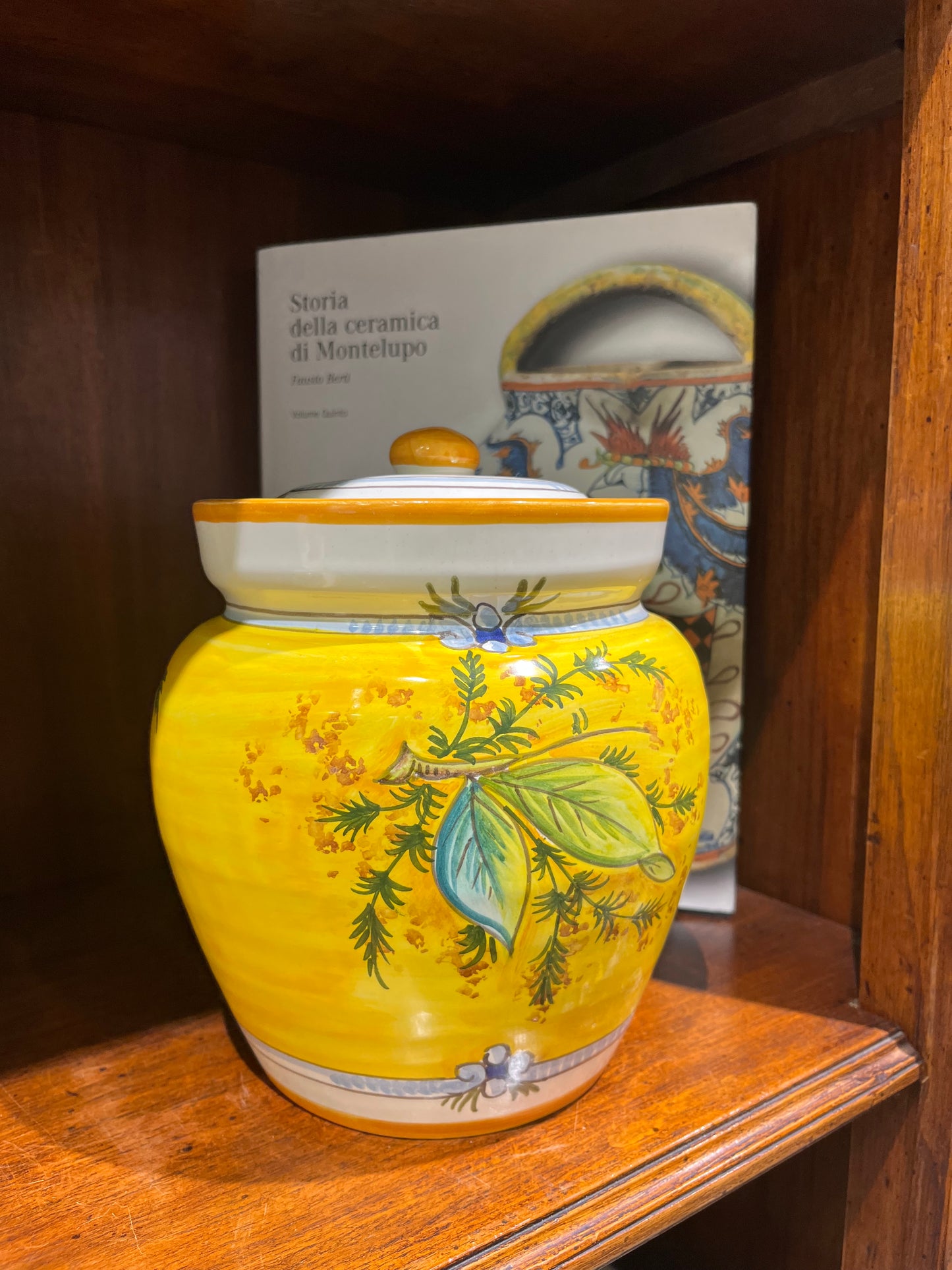 Ceramic cookie jar