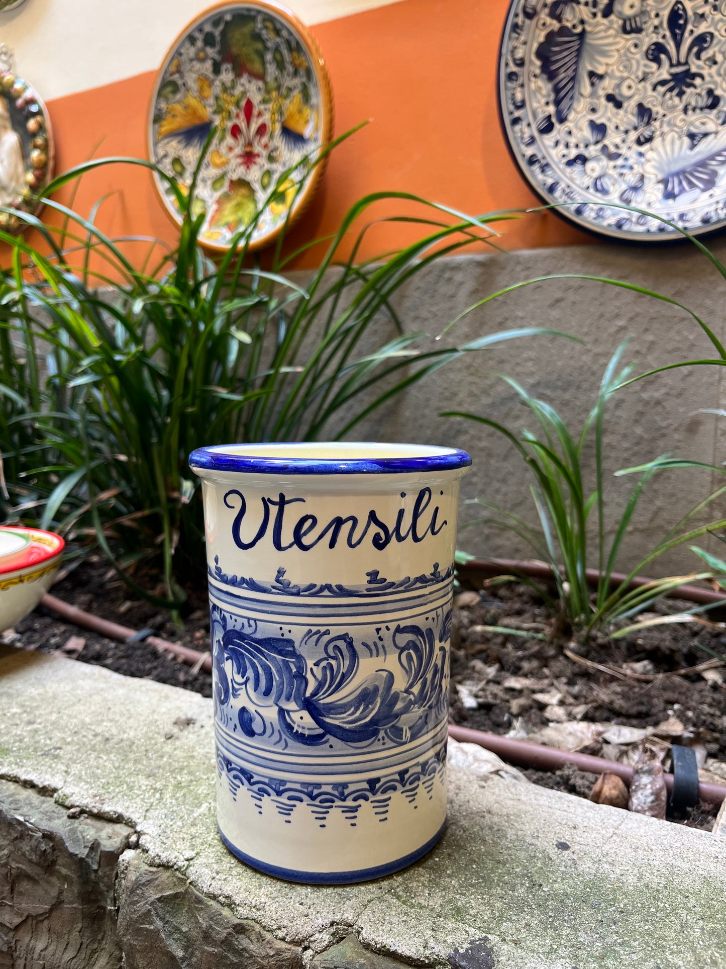 Utensil holder