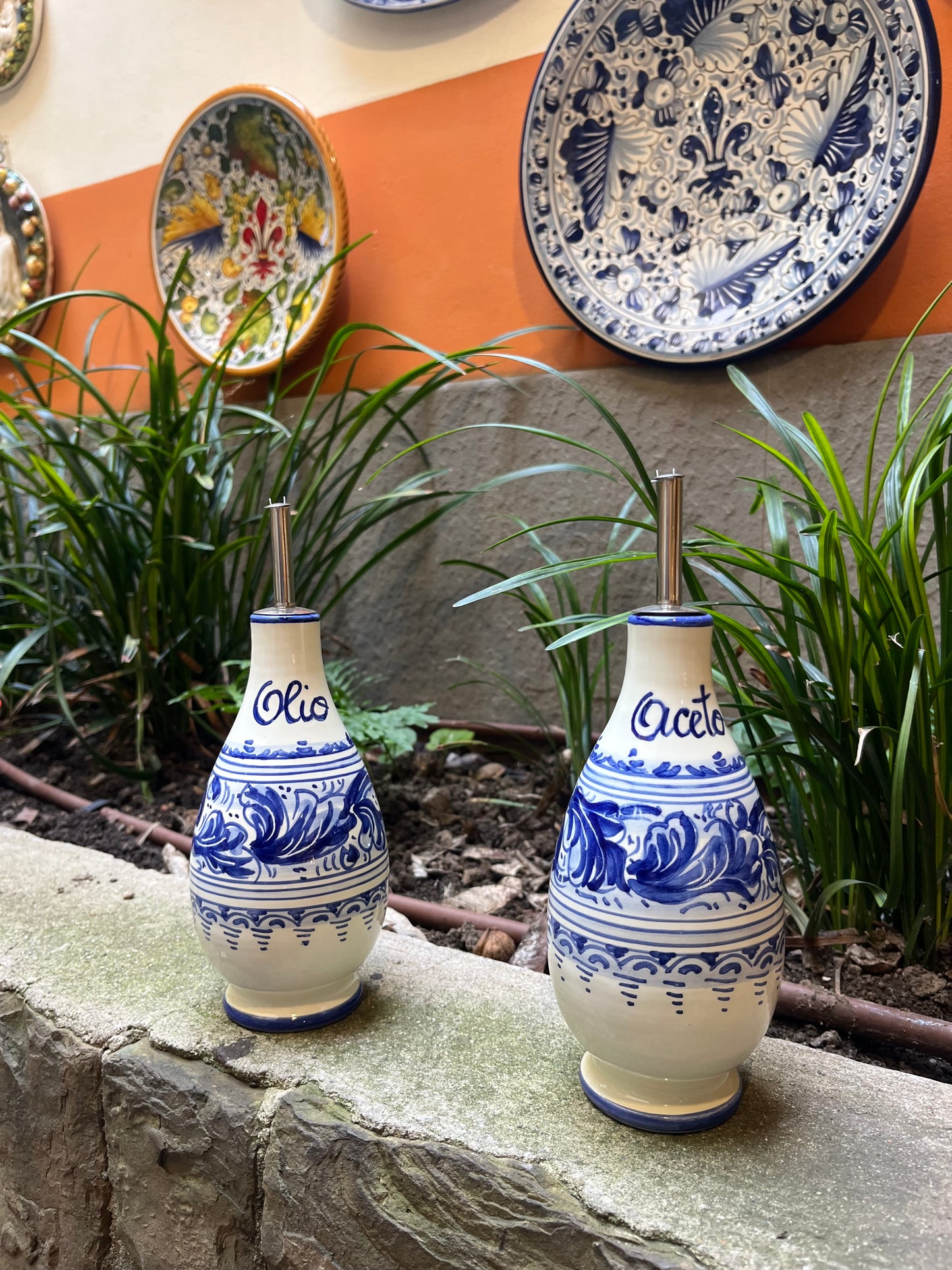 Ceramic oil and vinegar set of 2