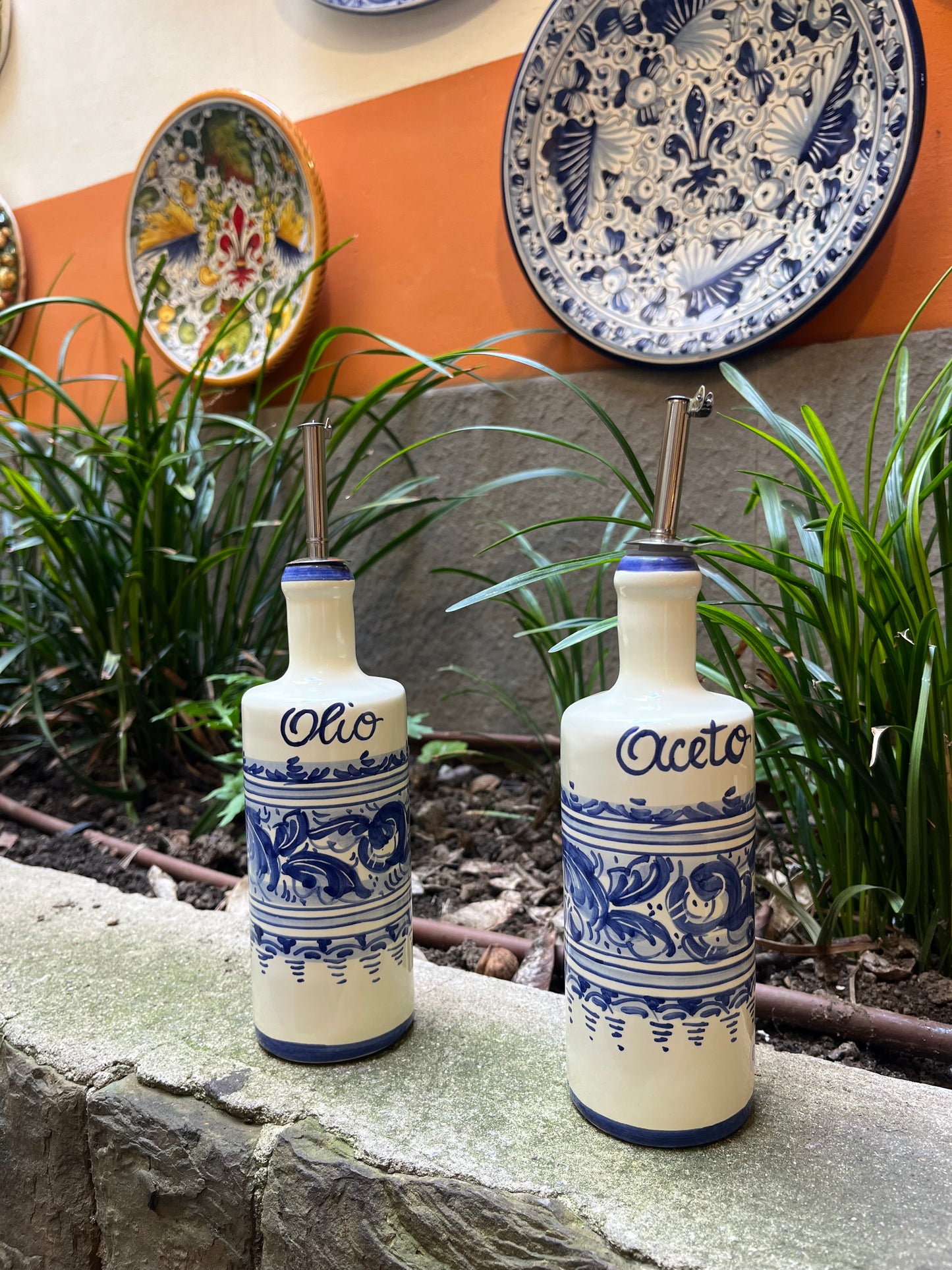 Ceramic oil and vinegar set of 2