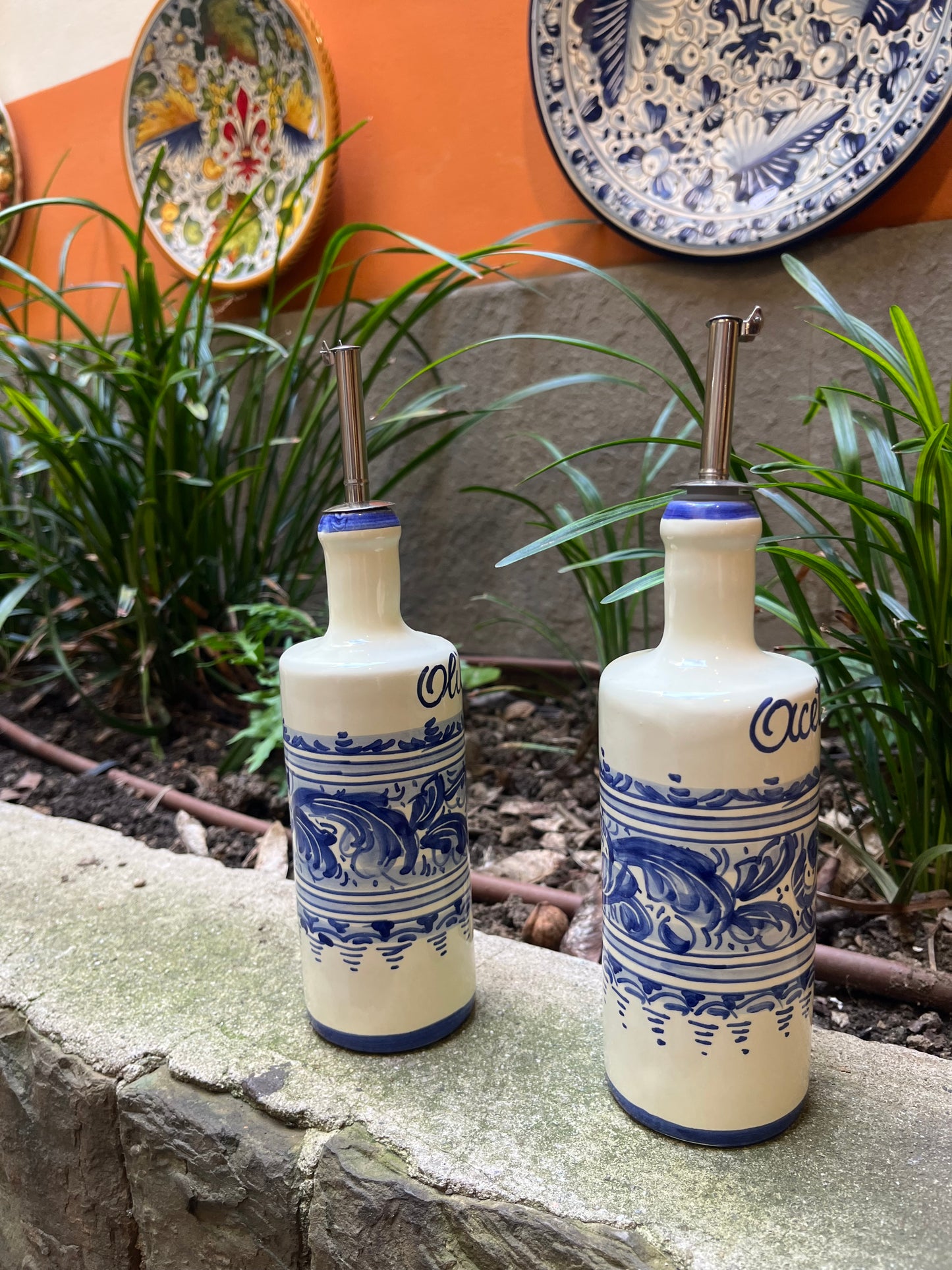 Ceramic oil and vinegar set of 2