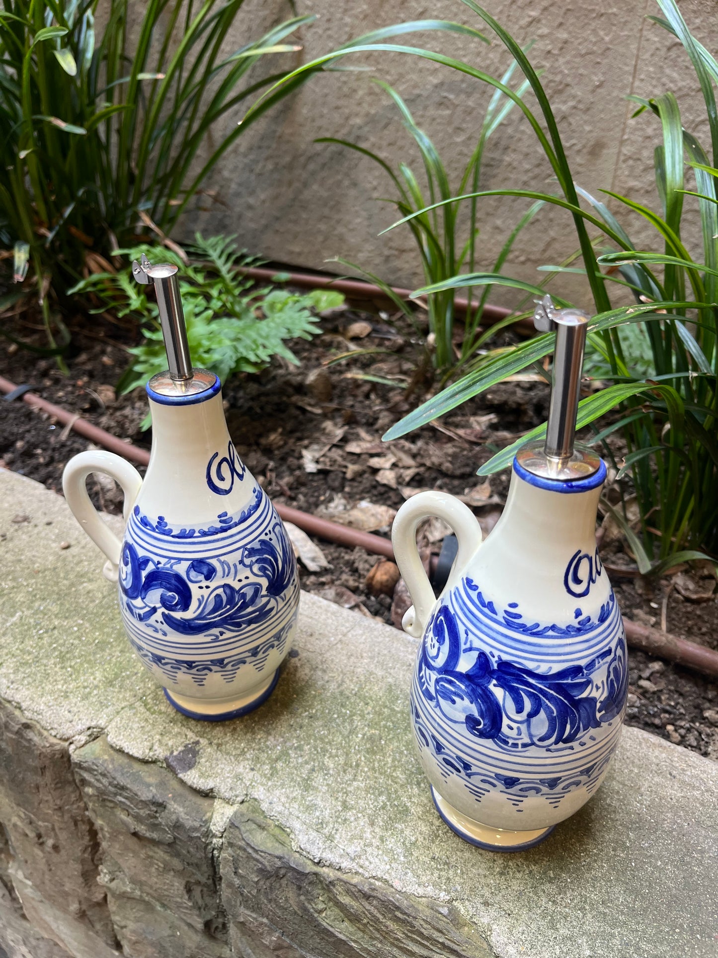 Ceramic oil and vinegar set of 2