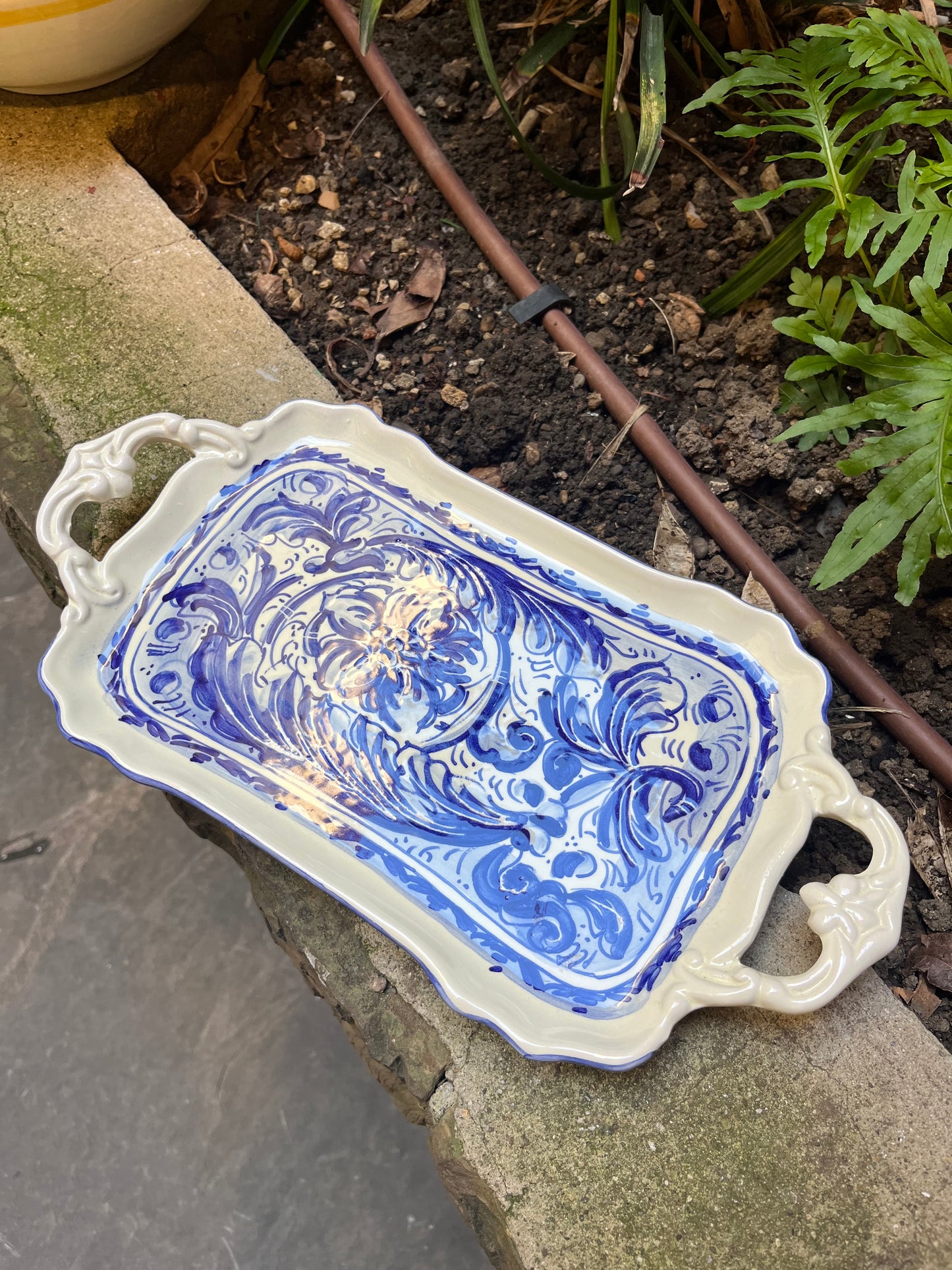 Ceramic dish