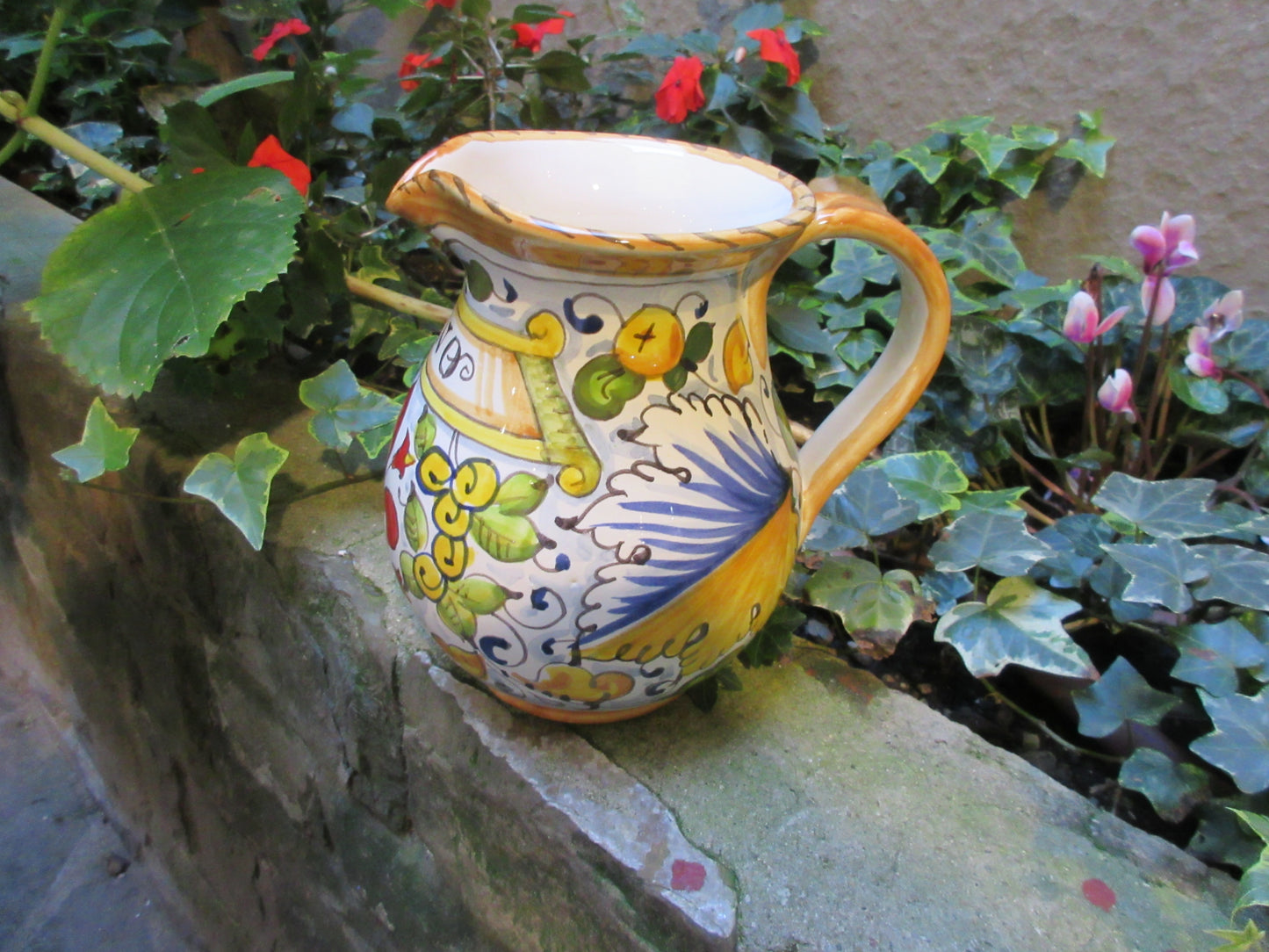 brocca in ceramica