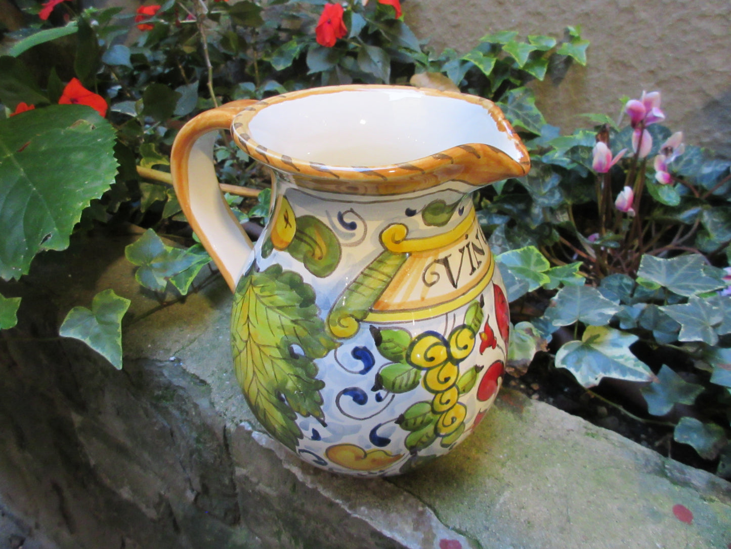 brocca in ceramica