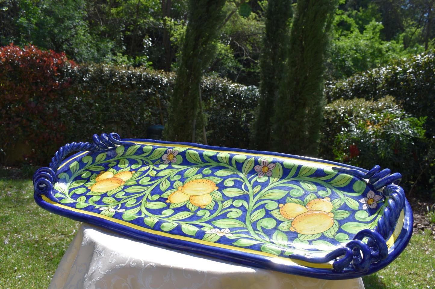 Piatto in ceramica