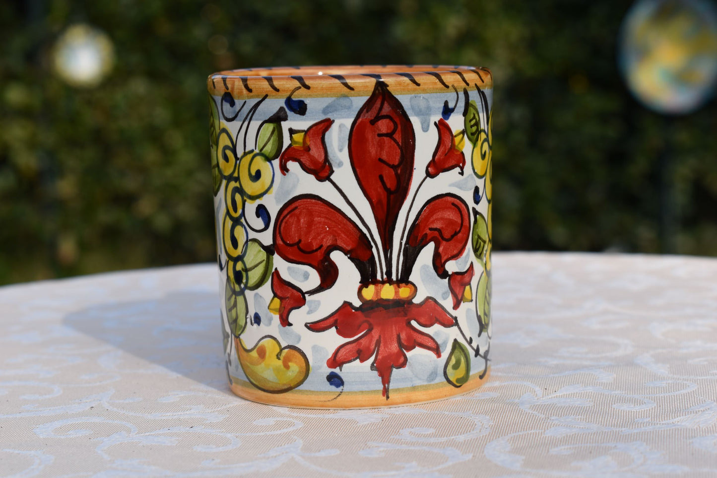tazza in ceramica fatta a mano