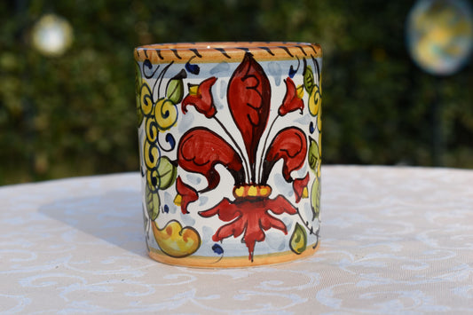 tazza in ceramica fatta a mano