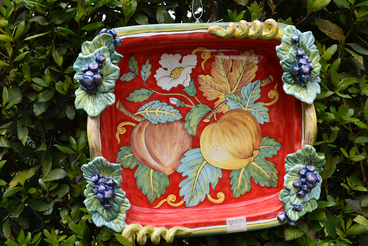 Cesto centrale in ceramica