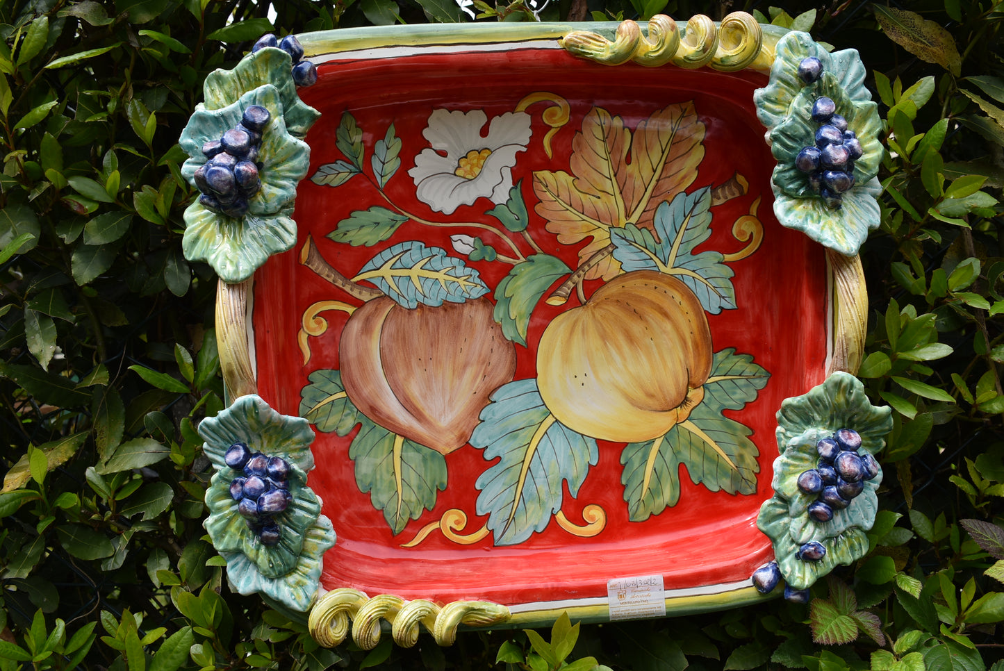 Cesto centrale in ceramica