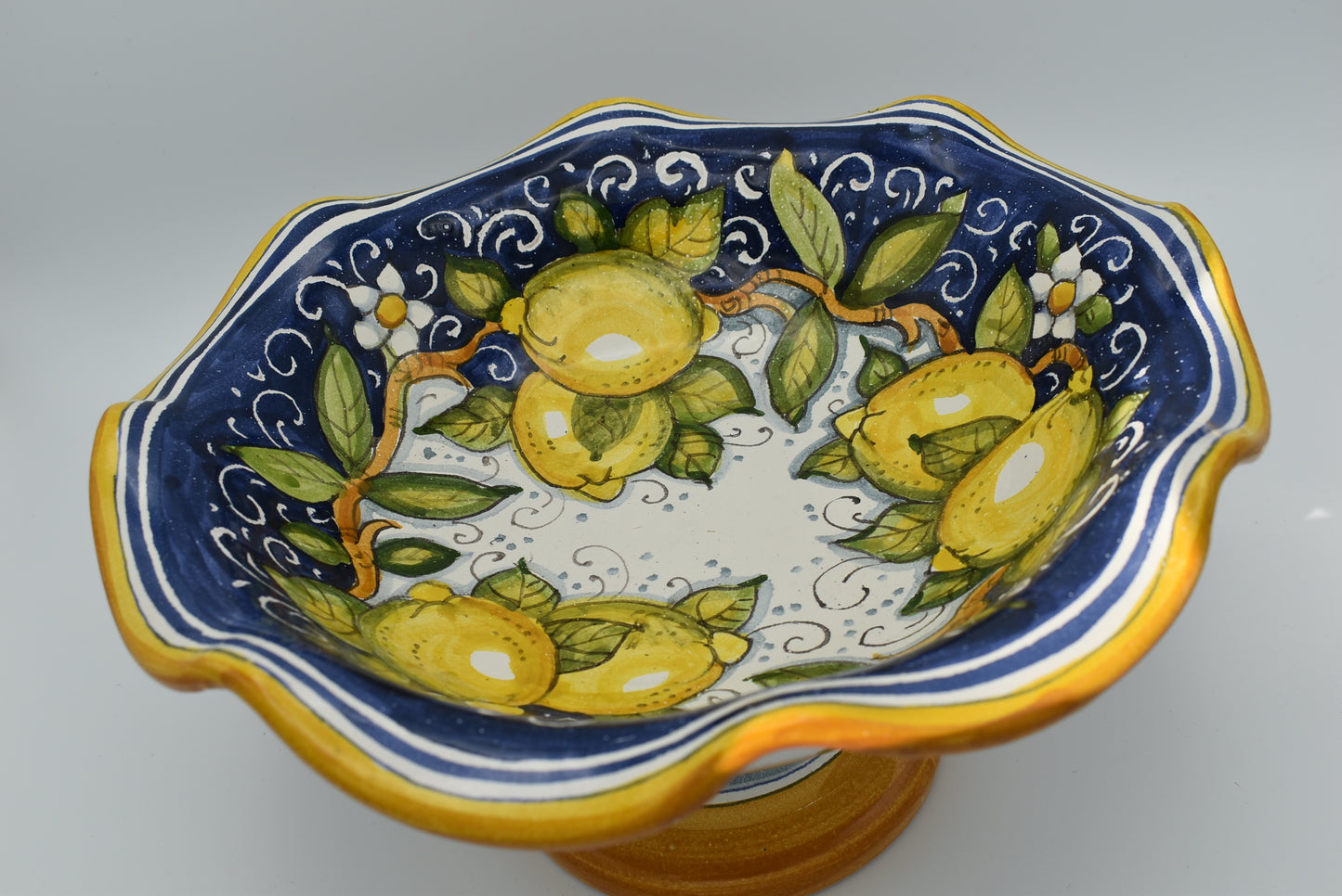 centrotavola in ceramica per tavolo