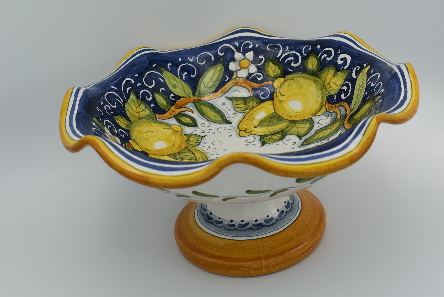 centrotavola in ceramica per tavolo