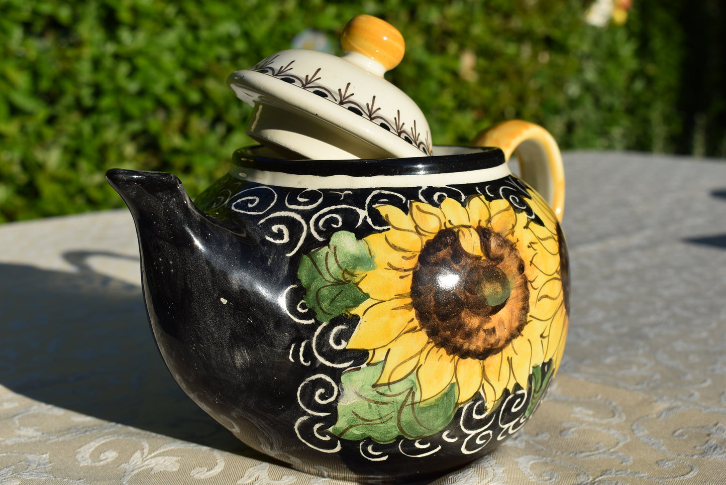 Teiera in ceramica