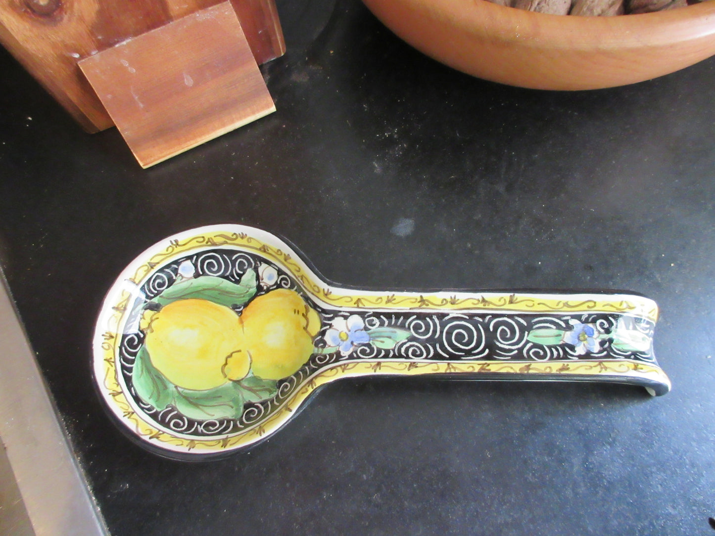 Poggiamestolo in ceramica