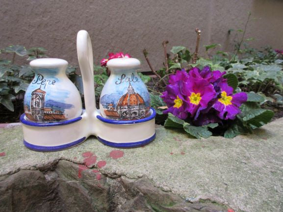 saliera e pepiera in ceramica