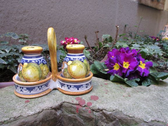 saliera e pepiera in ceramica