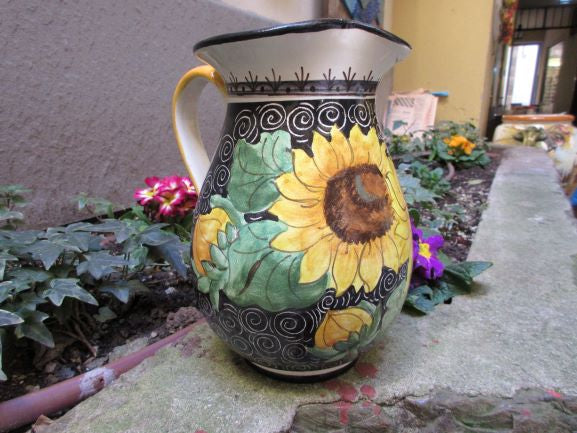 brocca in ceramica