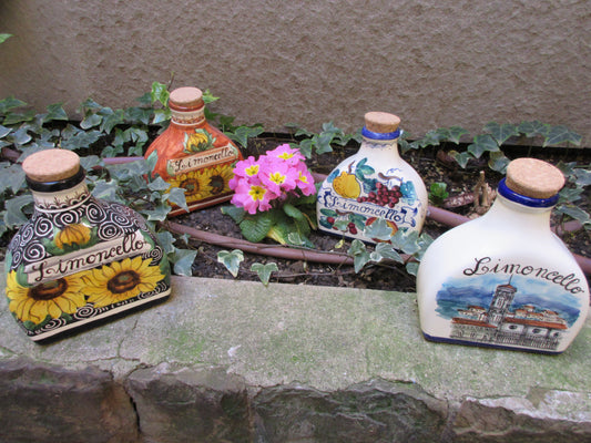 decorazione bottiglia in ceramica
