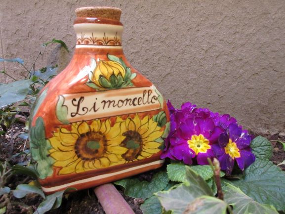decorazione bottiglia in ceramica