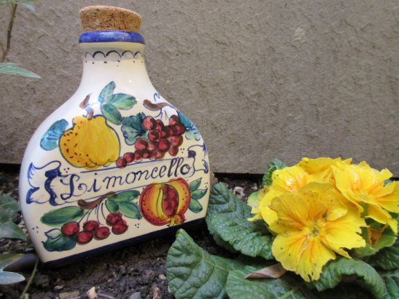 decorazione bottiglia in ceramica