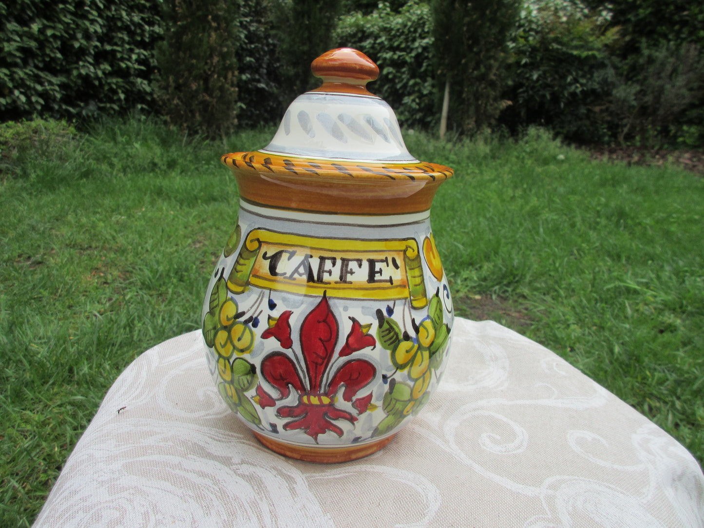 contenitore in ceramica