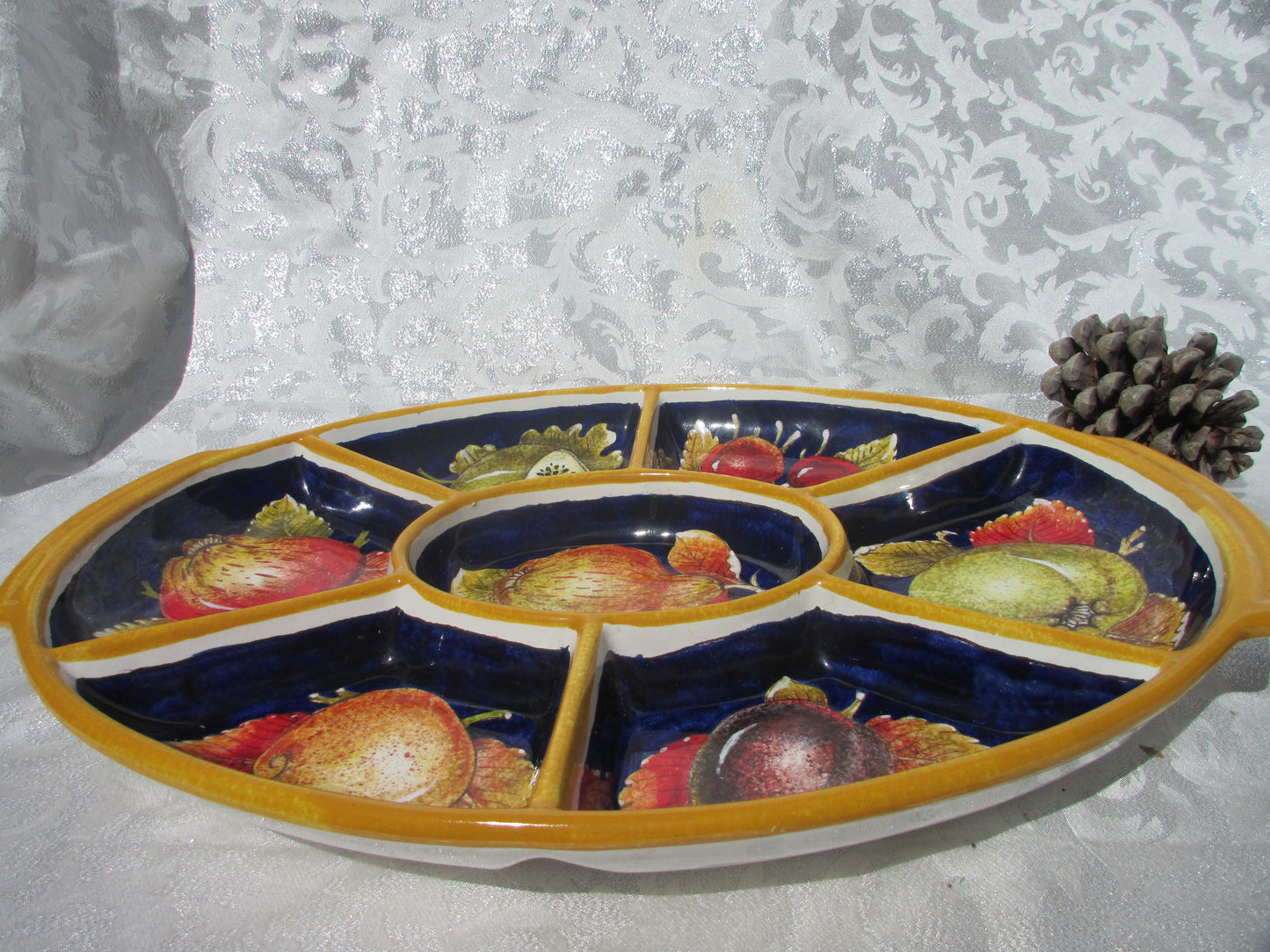 Vassoio in ceramica per la cucina