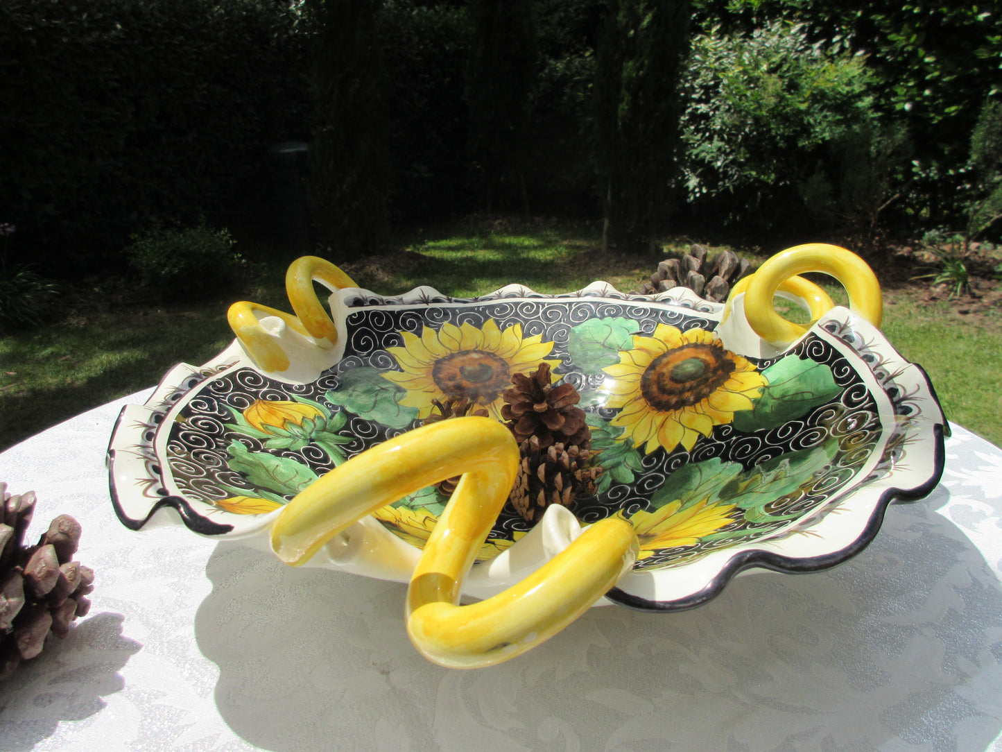 cestino centrale in ceramica