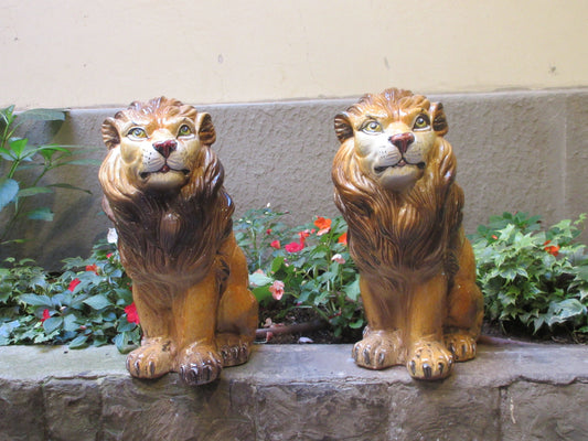 decorazione leoni in ceramica