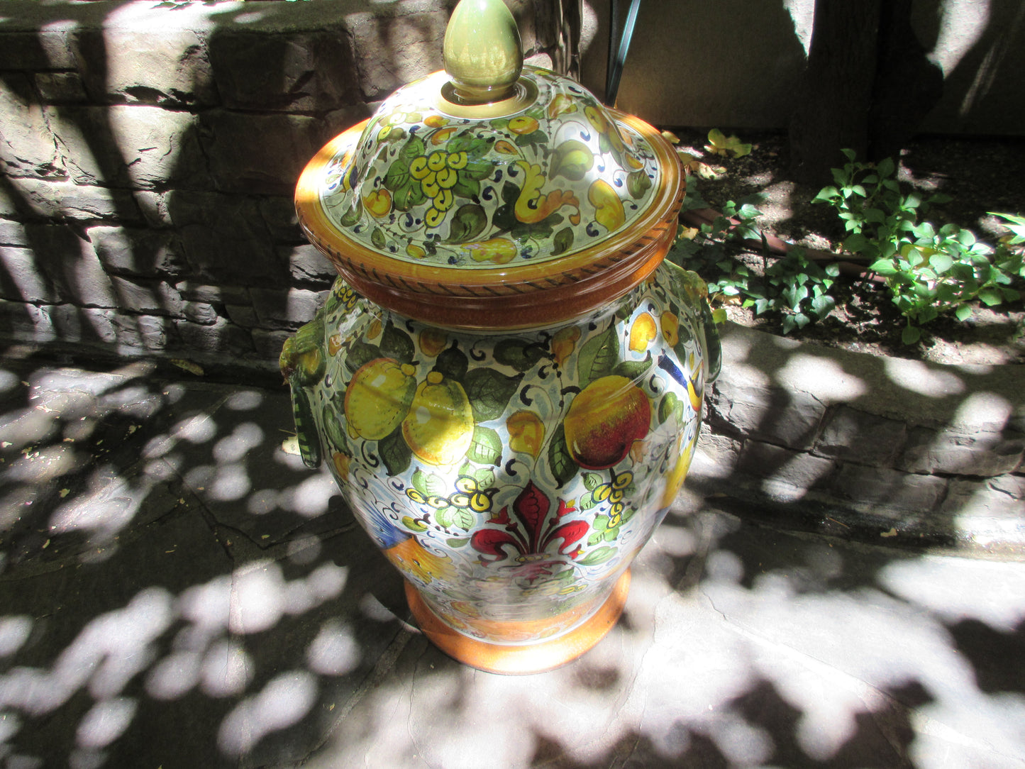 ceramic urns with lid