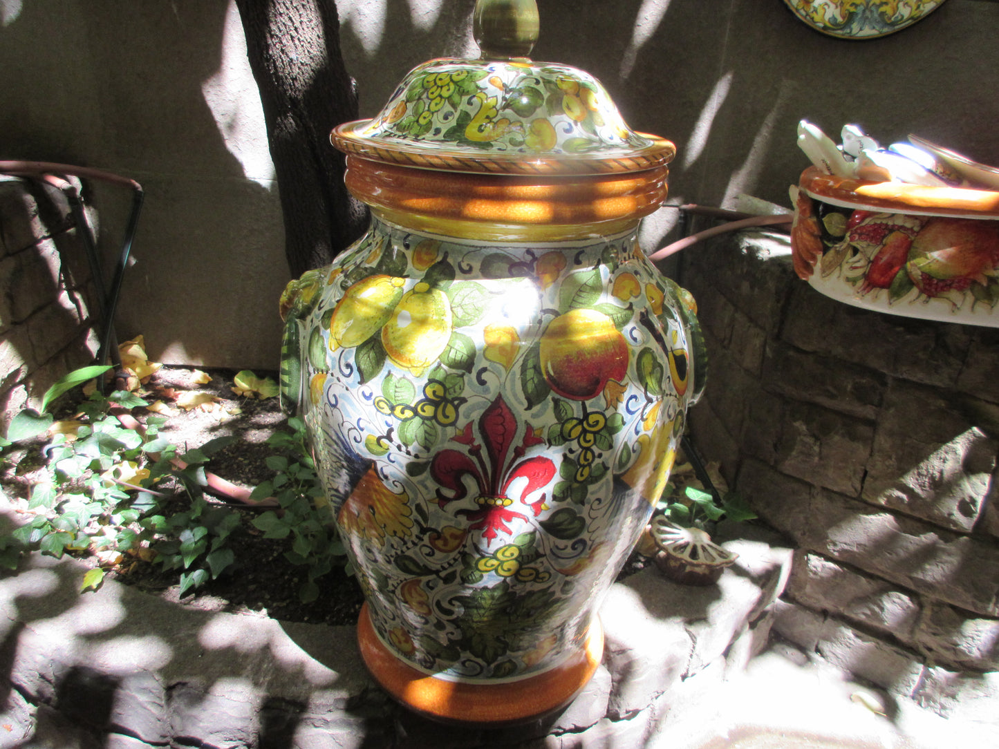 ceramic urns with lid