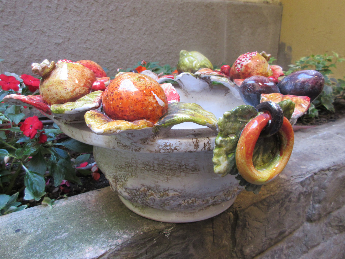 ceramic centerpiece basket
