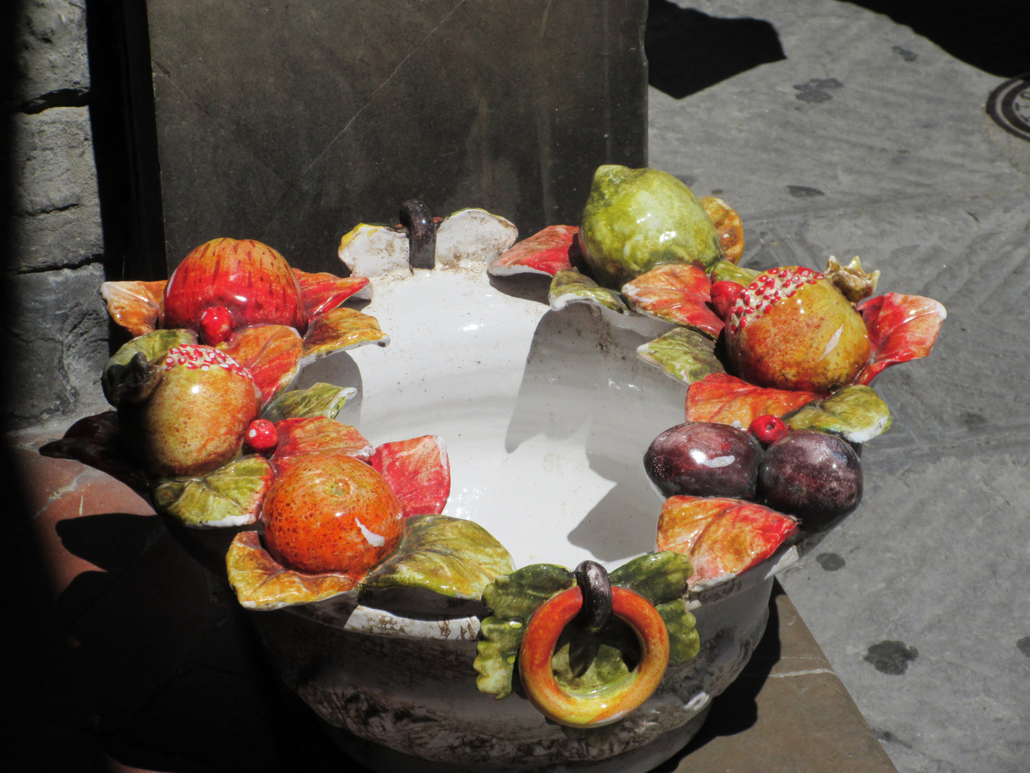 ceramic centerpiece basket
