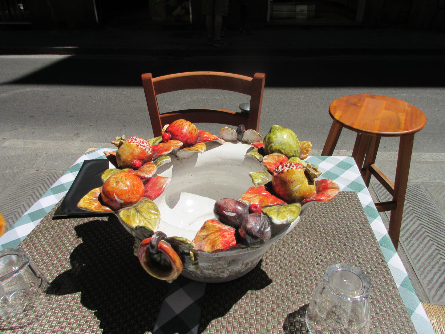 ceramic centerpiece basket