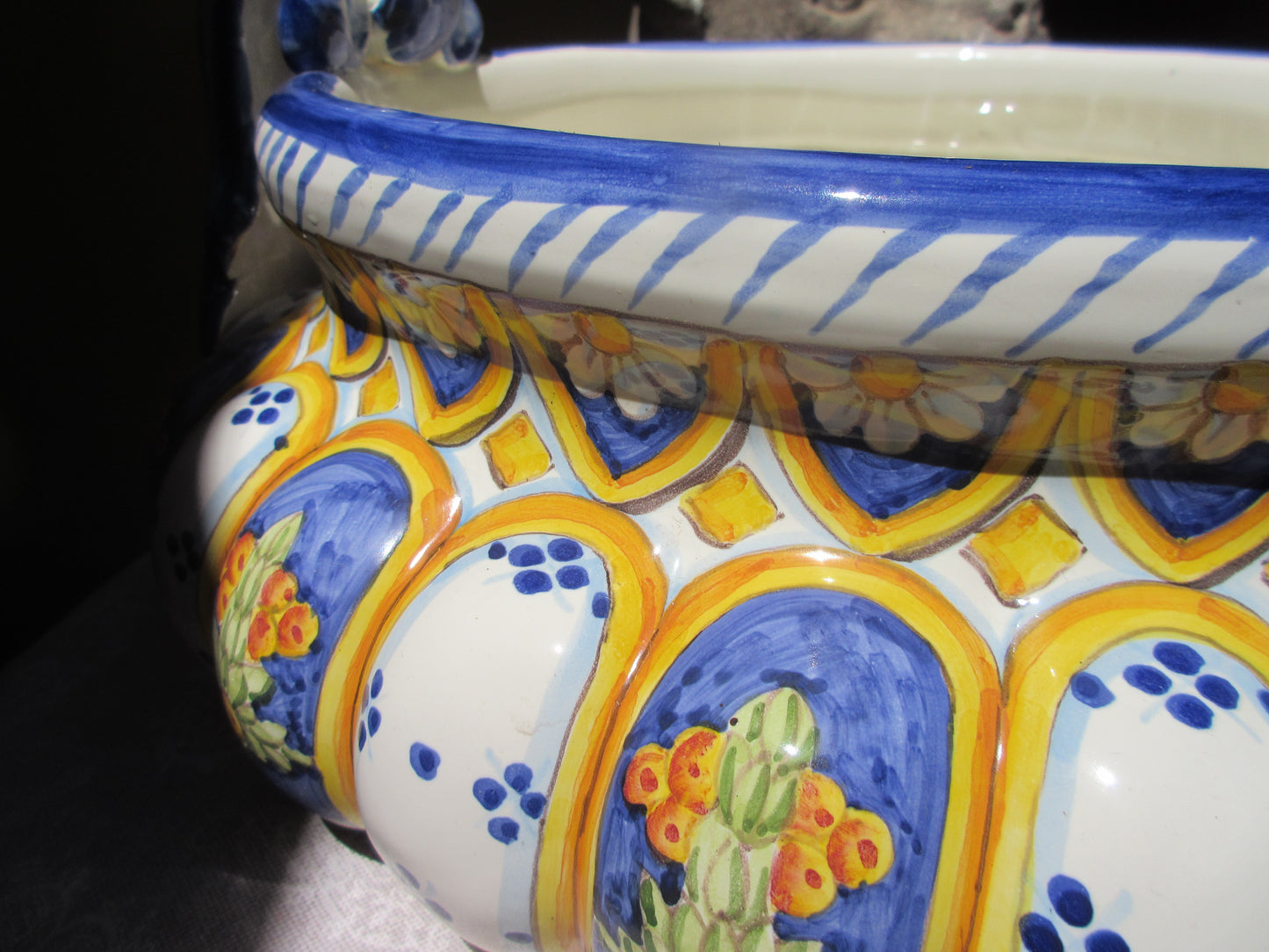 centrotavola in ceramica
