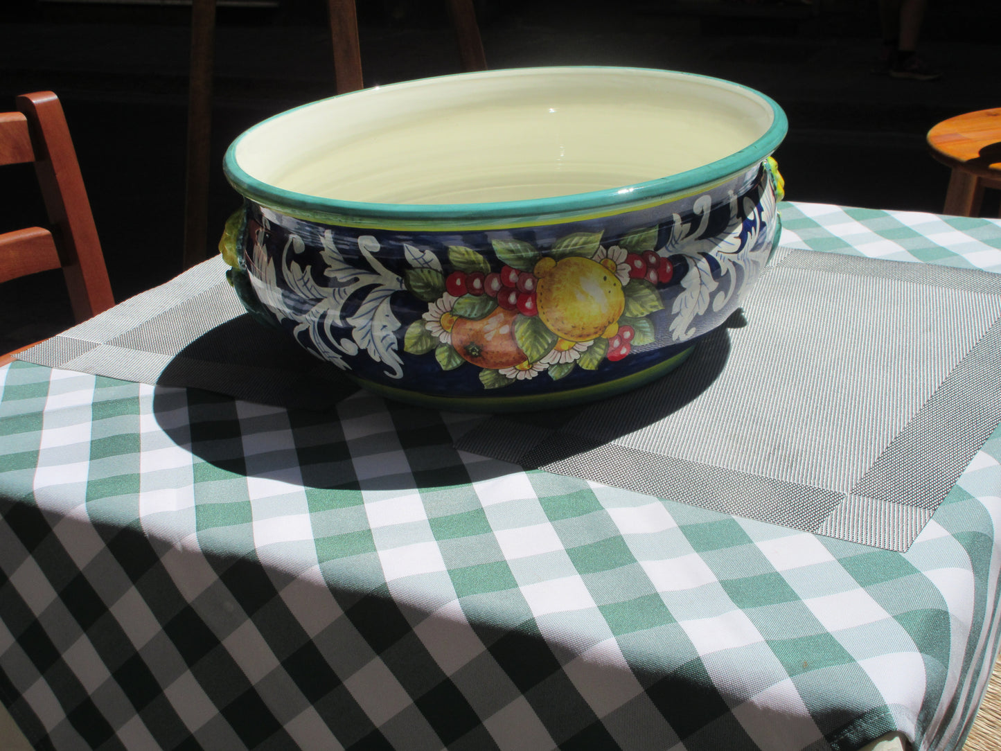 centrotavola in ceramica