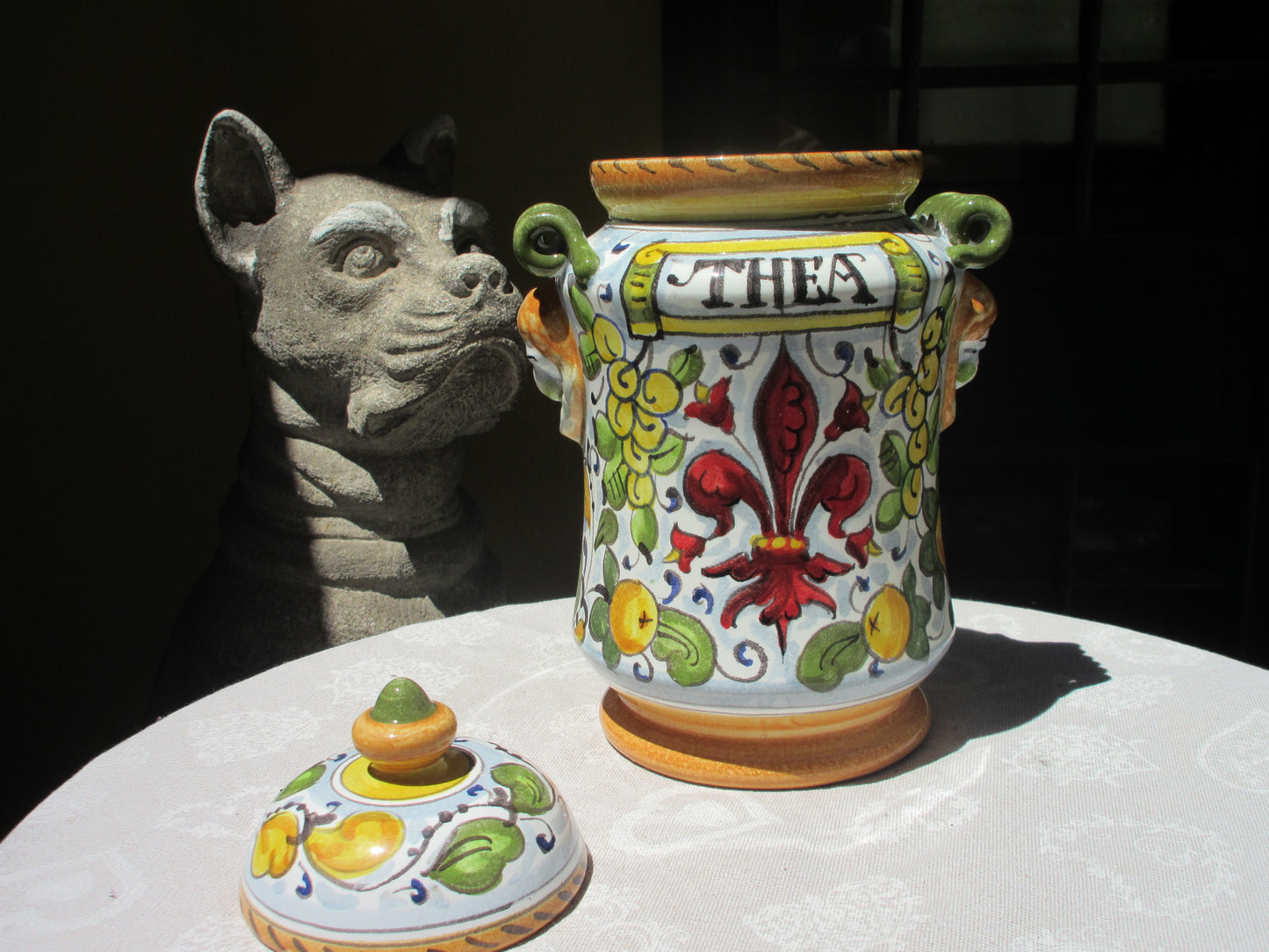 contenitore in ceramica