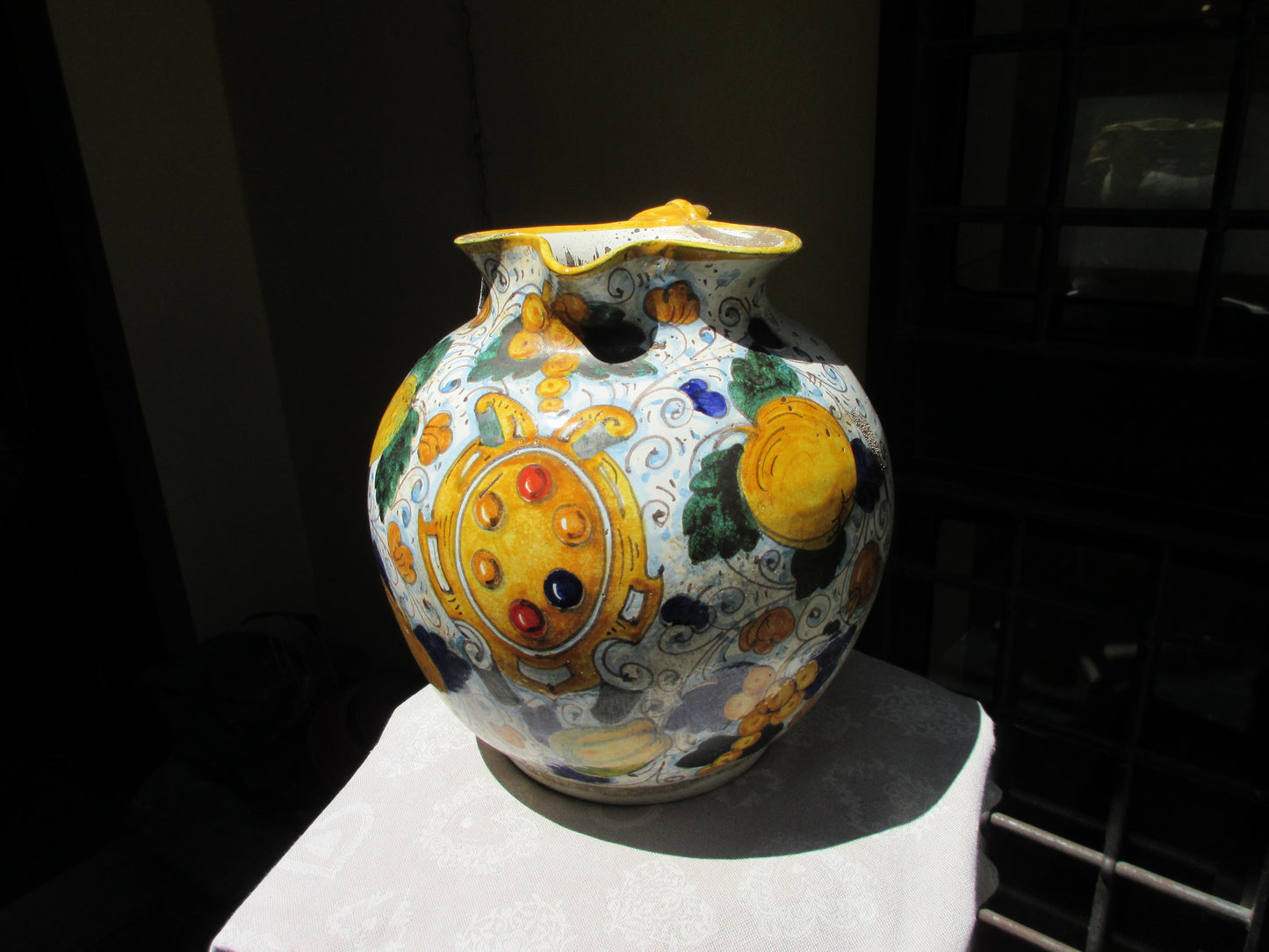 brocca in ceramica