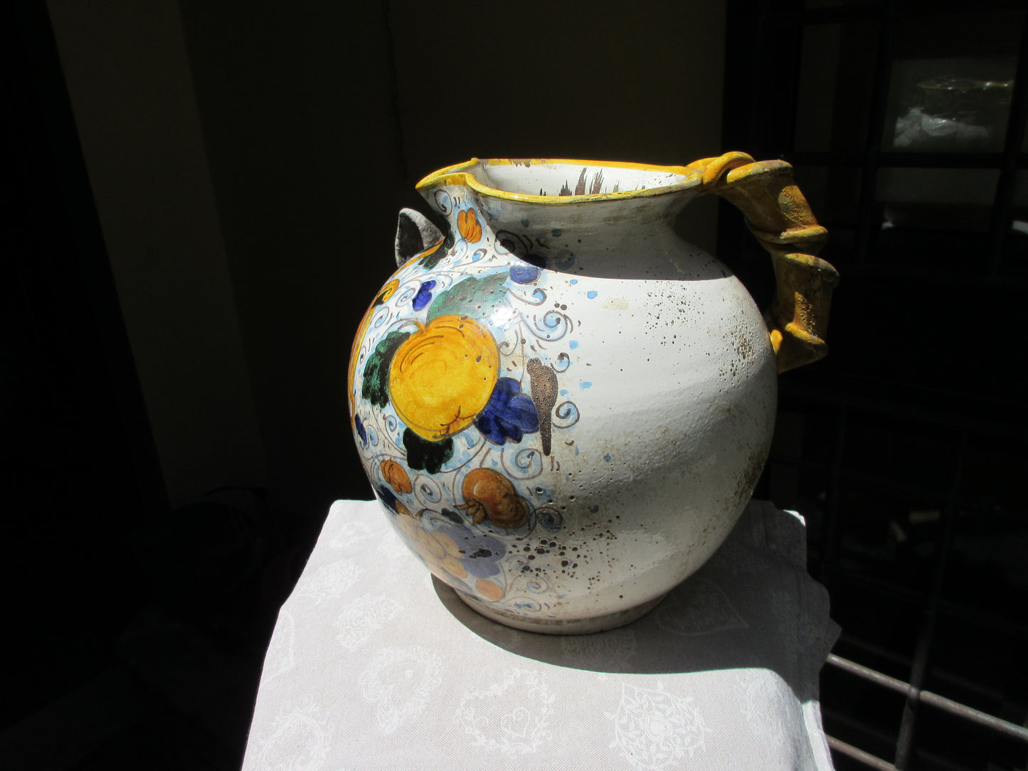 brocca in ceramica