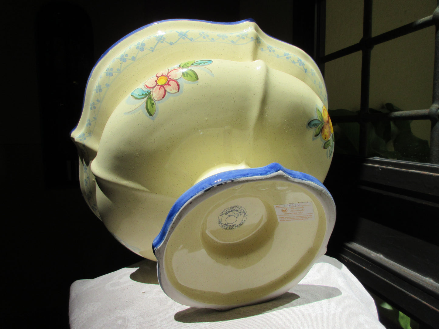 centrotavola in ceramica per tavolo
