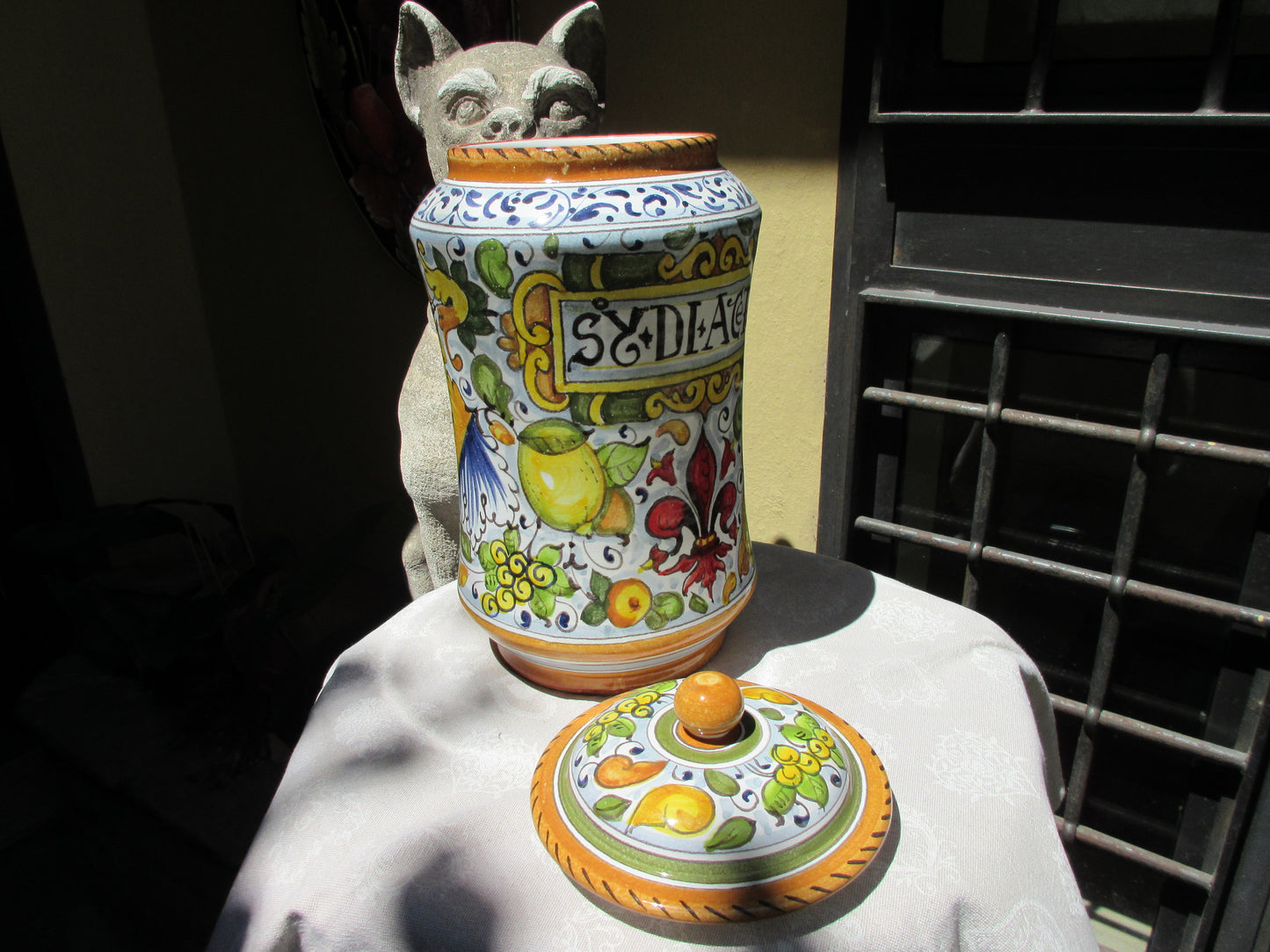 Vaso albarello in ceramica