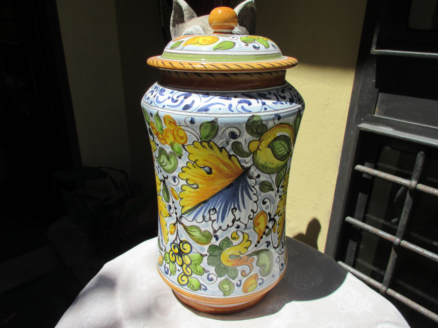 Vaso albarello in ceramica
