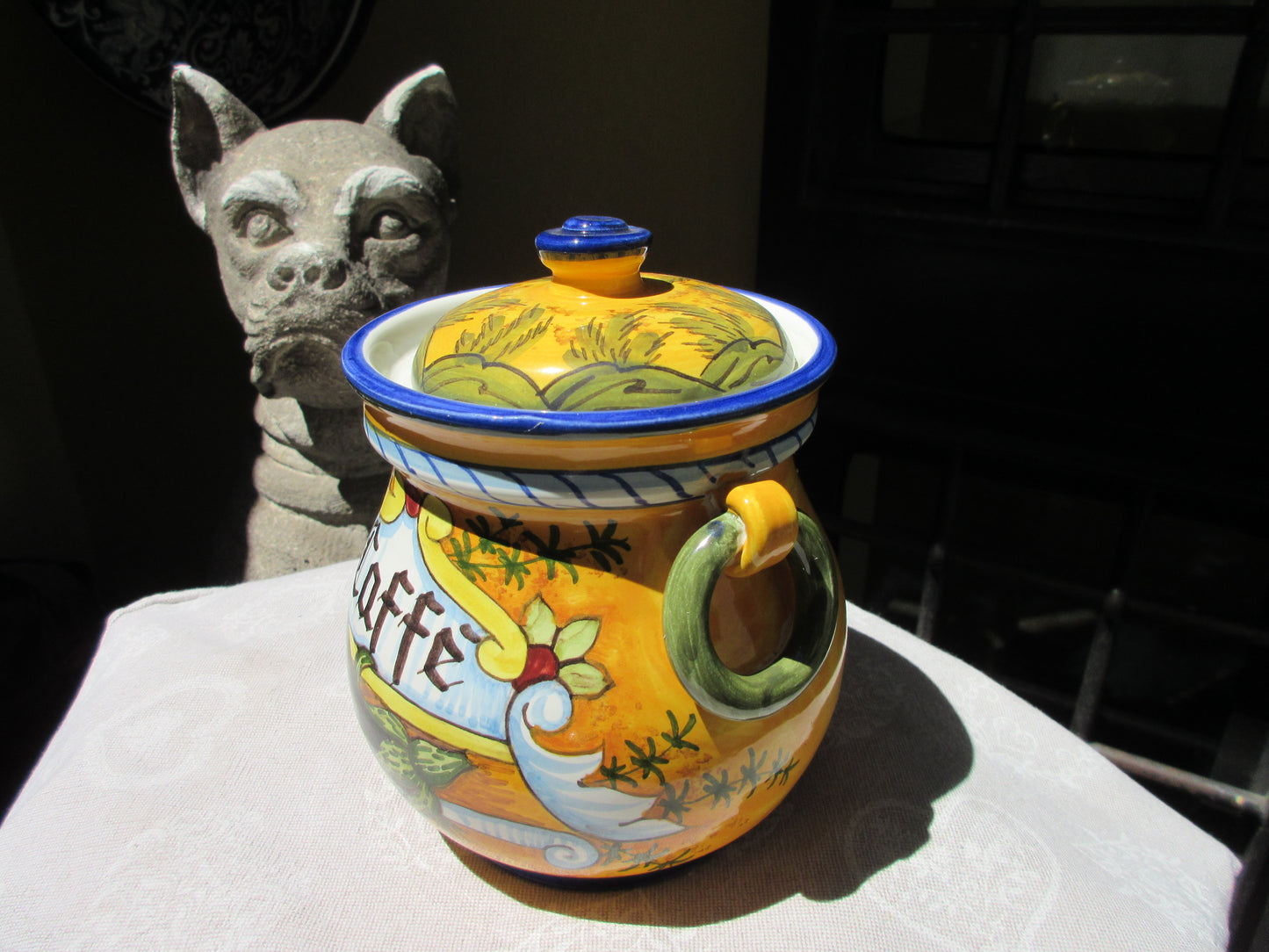 contenitore in ceramica