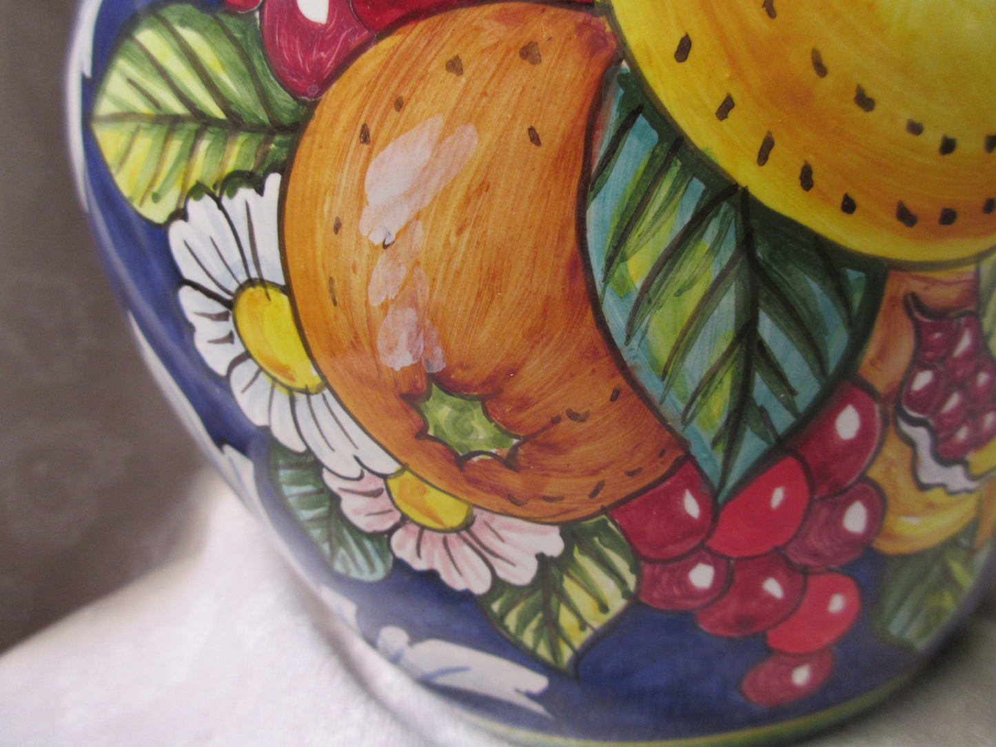 ceramic cookie jar with lid
