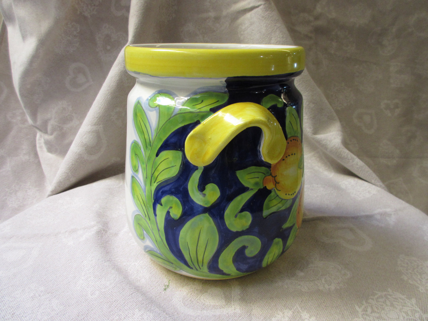 Portautensili in ceramica