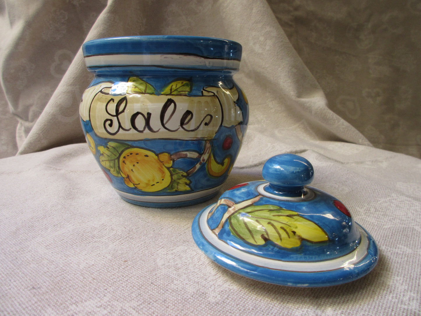 contenitore in ceramica