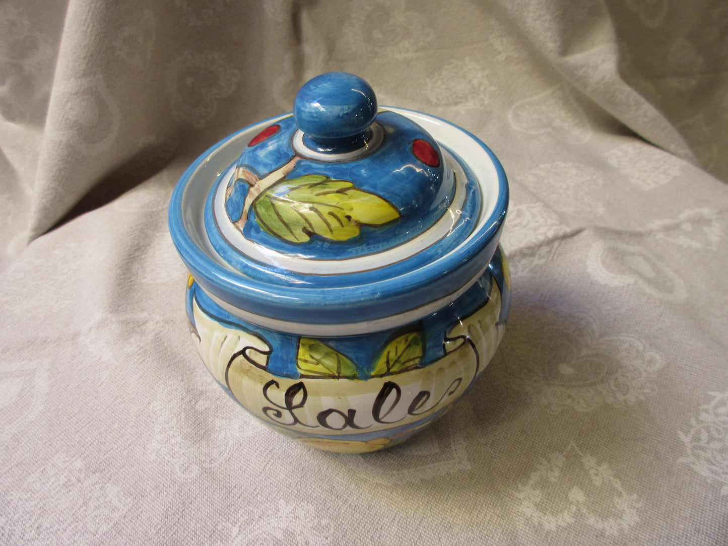 contenitore in ceramica
