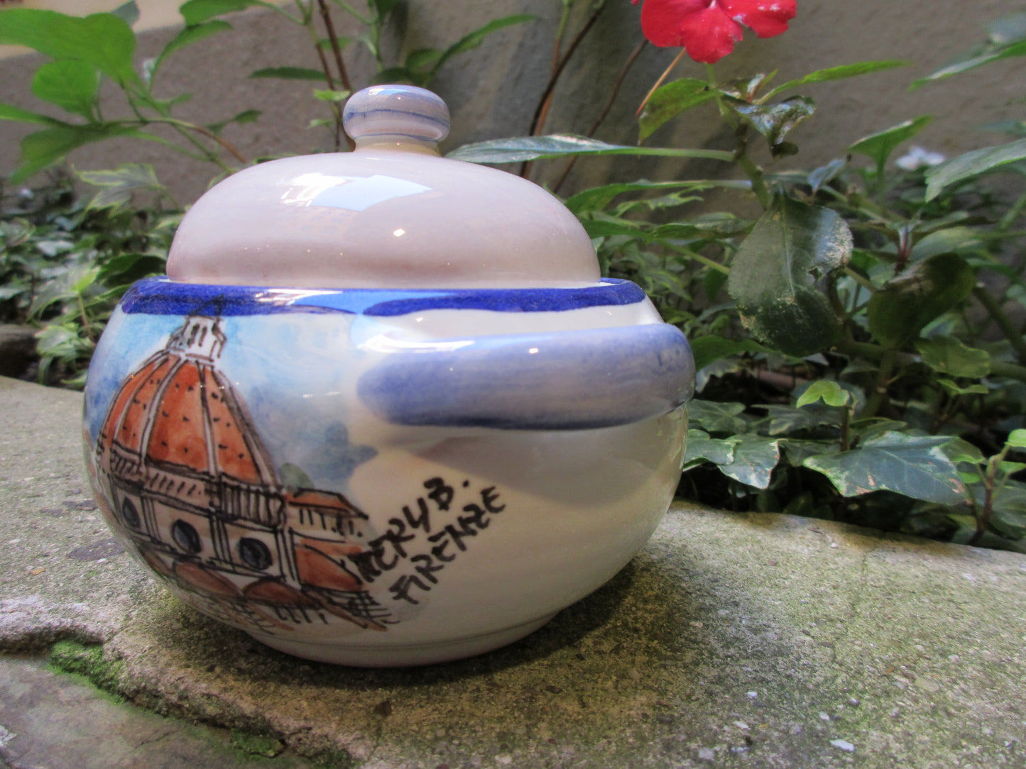 contenitore in ceramica